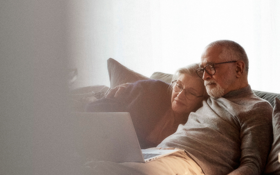 Koppla upp dig med bredband från Telia. Kombinera gärna med vår tv-tjänst.