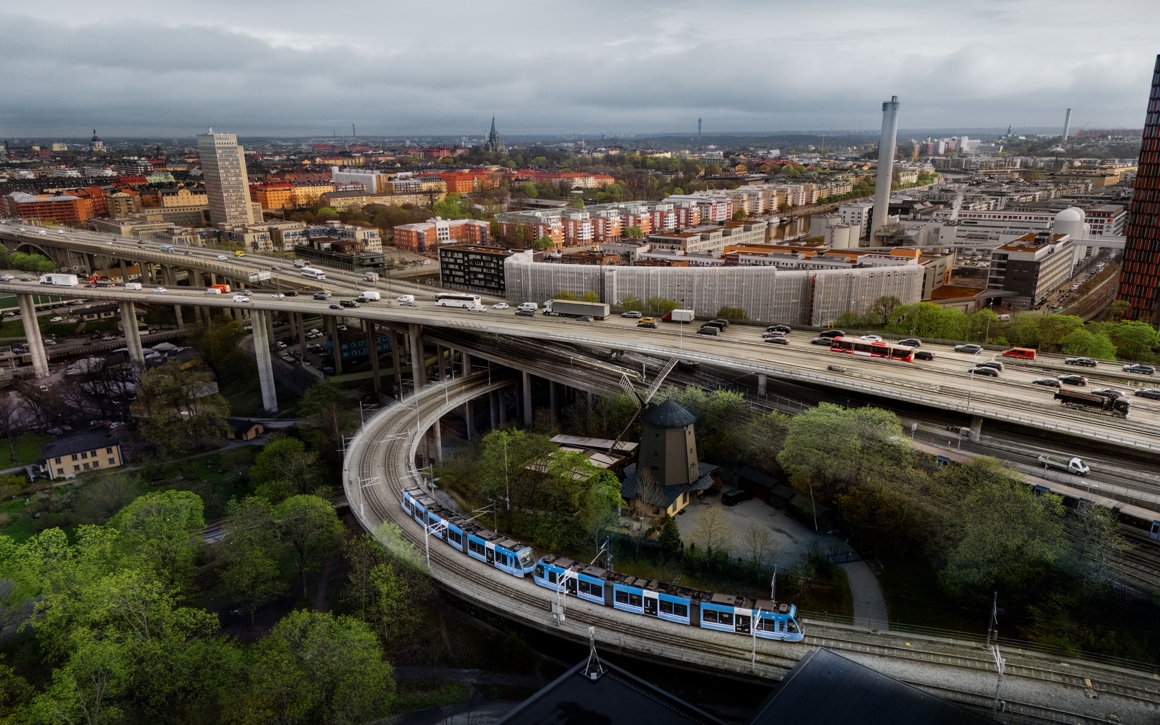 Översiktsbild tunnelbanespår och tunnelbanetåg