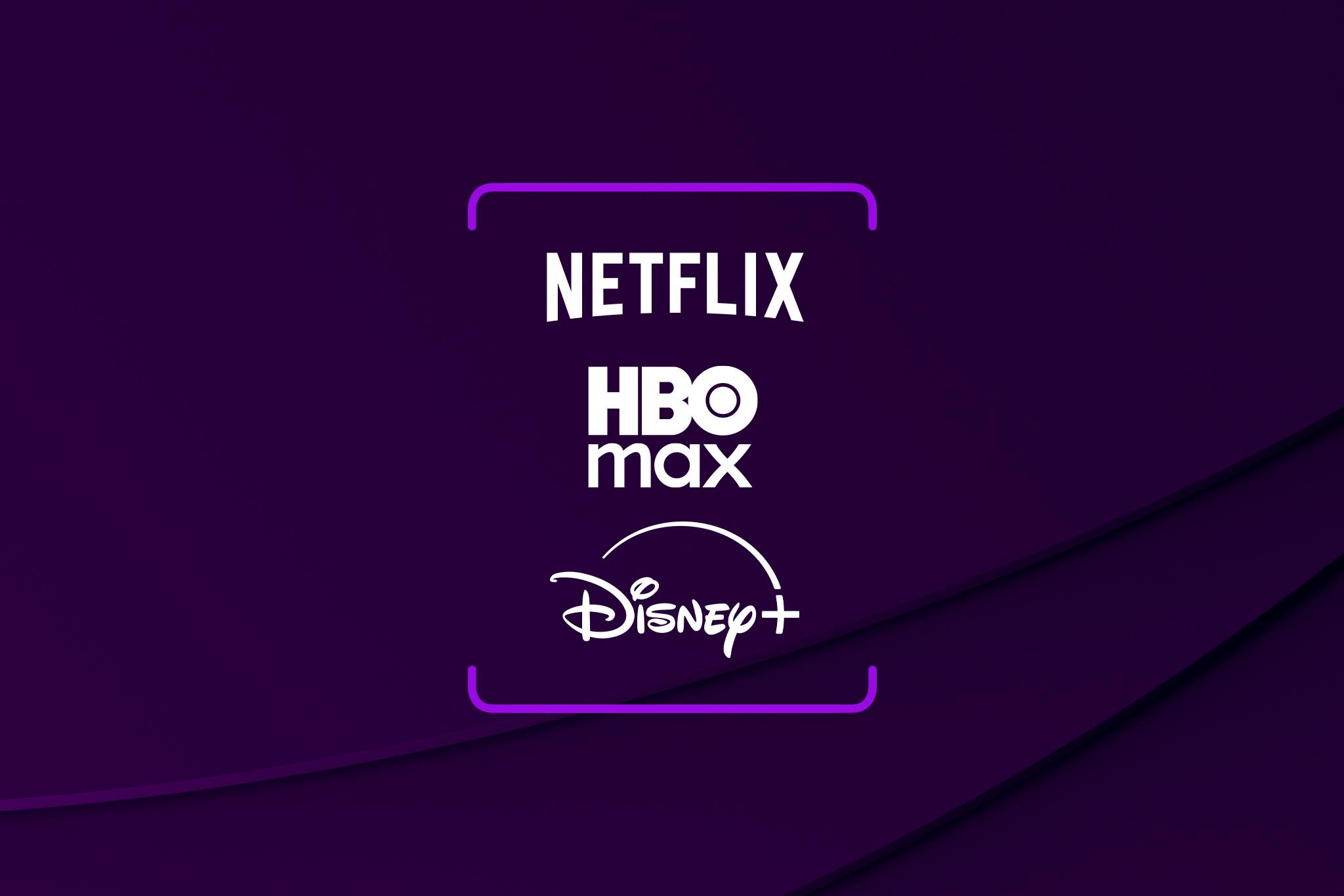 Netflix, HBO Max och Disney+ logotyper, mot mörklila bakgrund.